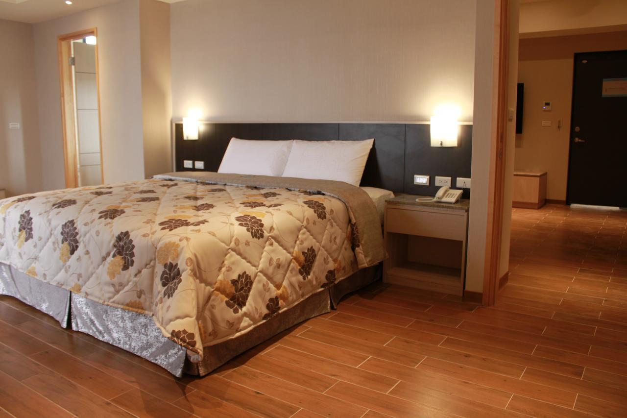 Verygood Business Hotel Huatan Buitenkant foto