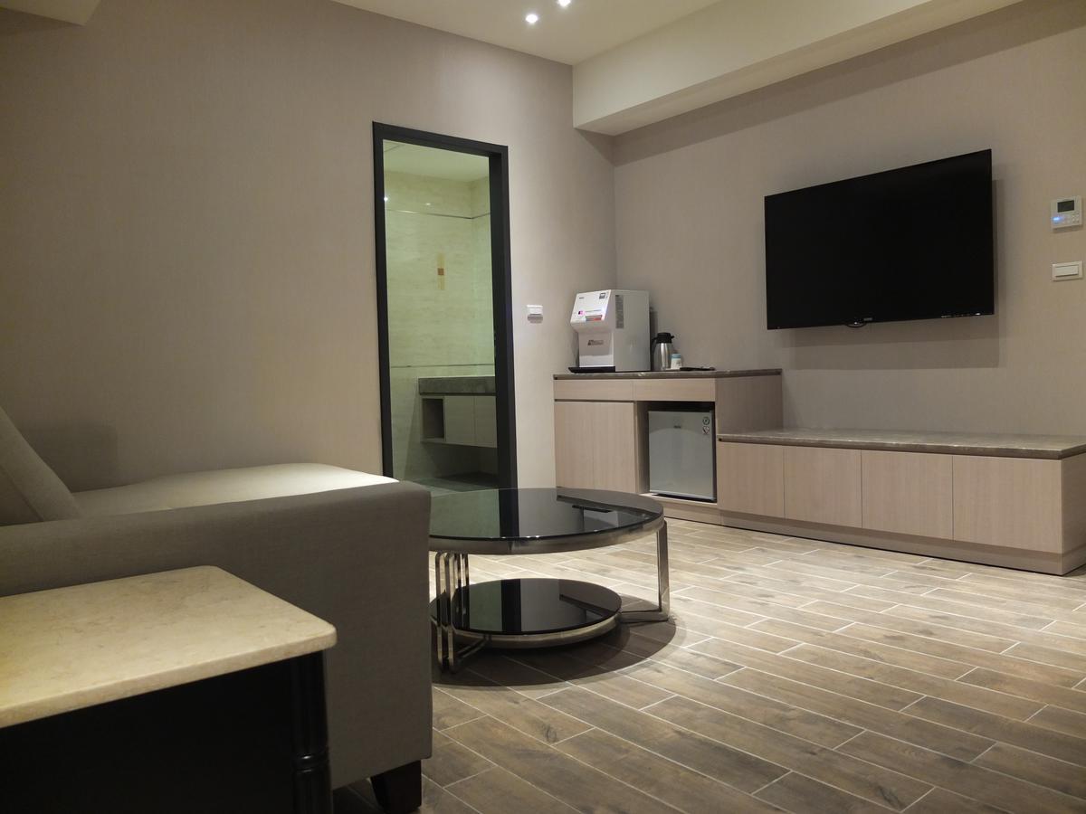 Verygood Business Hotel Huatan Buitenkant foto